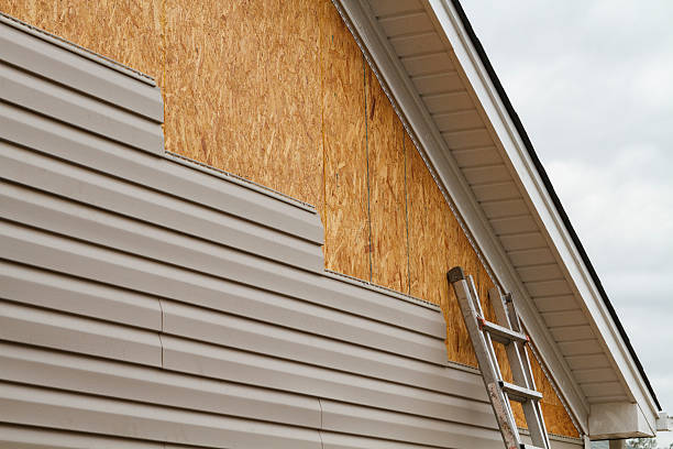 Professional Siding Repair technician working in Glen Mills, PA